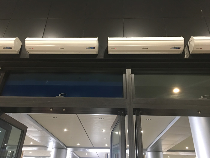 西奧多風(fēng)幕機安裝