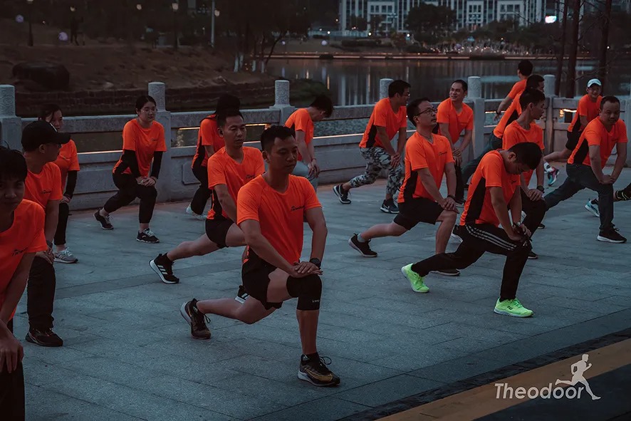 西奧多跑團一起跑贏未來